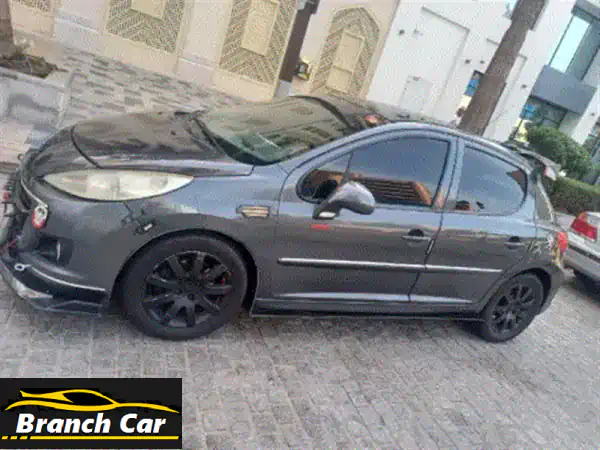 للبيع بيجو 207 تيربو محرك 1.6 موديل 2011 بحالة جيدة...