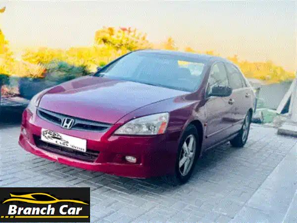 هوندا أكورد 2005، عداد 315,000 كم. السعر 950 دينار...