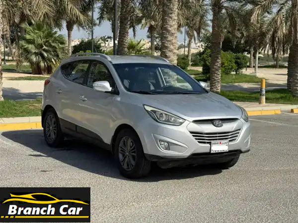 hyundai tucson 2016 (silver) mileage 181600 km, basic option alloy wheel, bluetooth, 4 cylinders, ..