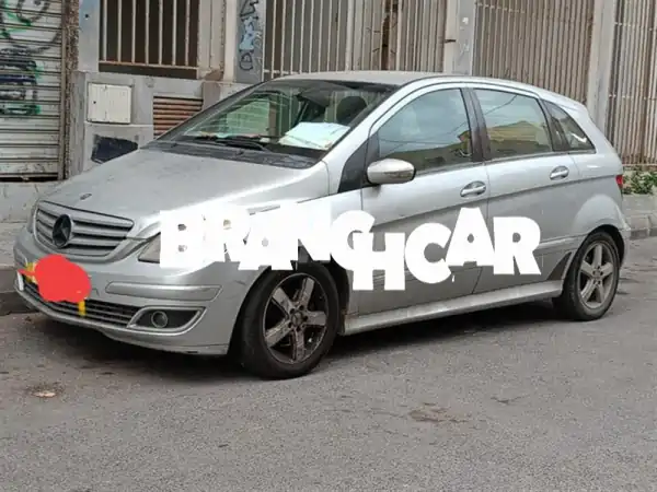 Mercedes B1802006 صالون نقي بواطة خاسرة