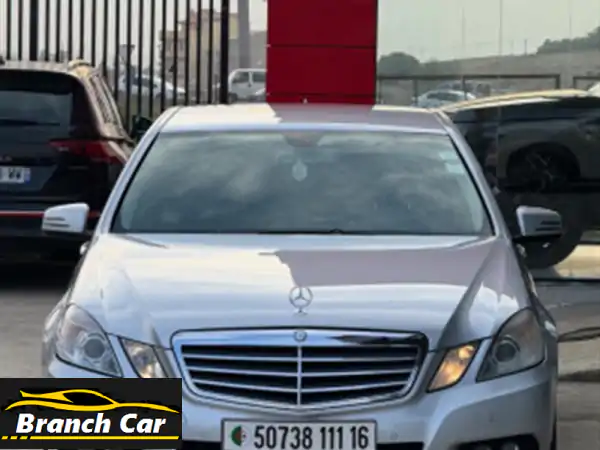 Mercedes E 2202011