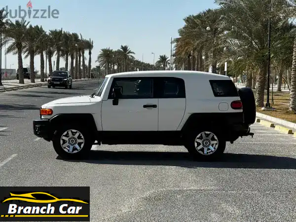 تويوتا FJ Cruiser 2018 بيضاء -  81850 كم فقط!  سعر قابل للتفاوض