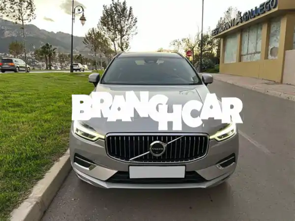 فولفو XC60 2022 (مايكرو هايبرد) - كالجديدة! 10,000 كم فقط!