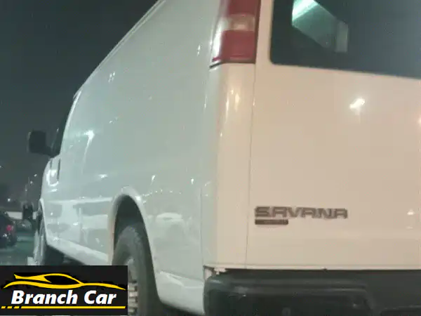 فان ثلاجة GMC Savana 2015 أبيض - حالة وكالة! (135 كم فقط!)