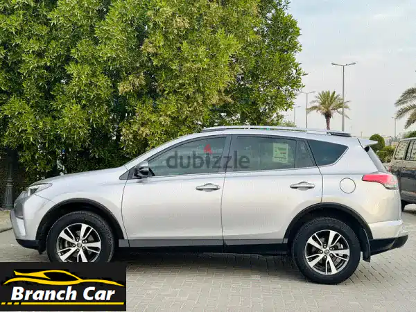 تويوتا RAV4 2018 بحالة ممتازة! 97 ألف كم فقط - فرصة لا تُفوّت!