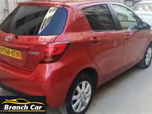 Toyota Yaris 2017 Rouge - État impeccable - Annaba