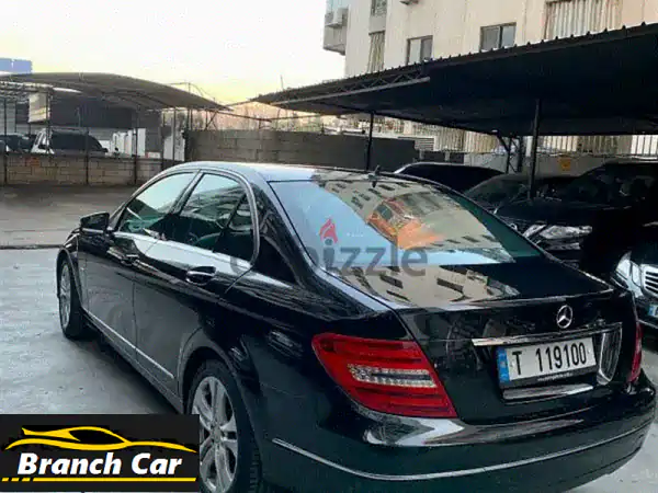 مرسيدس بنز C-Class 2012 بحالة ممتازة - فرصة لا تُفوّت!