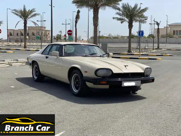 jaguar xjs 1981 (beige) mileage xxxxxxxx km, mid option alloy wheel leather seats, 12 cylinders,5.4