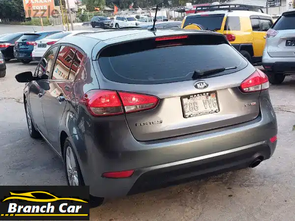 Kia forte ex model 2015 Hatchback clean carfax ajnabye