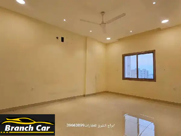 البحرين  الحد / للإيجار شقة كبيرة. تتكون من 4 غرف نوم وصالة ومطبخ و3 حمامات وموقف سيارة. موقع ...