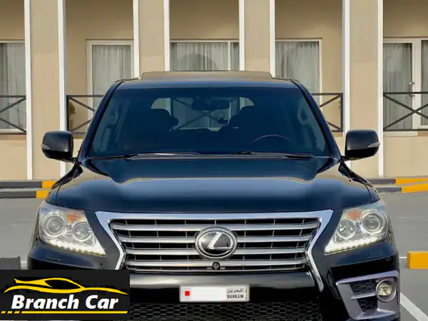 lexus lx 570 s year 2013 bahrain agent  well maintained registration  02/2025 fully loaded engine