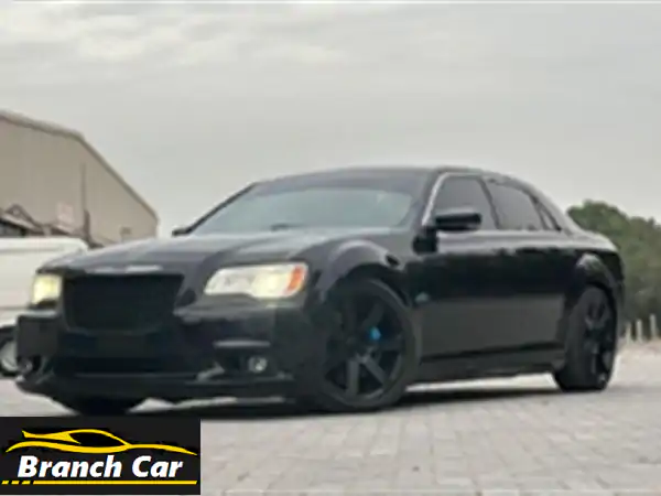 كرايسلر 300 SRT HEMI للبيع عجمان