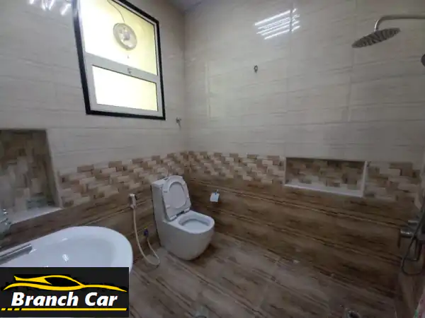 شقة للإيجار في مدينة الرياض جنوب الشامخة تتكون من. صالة عائلية. غرفتين نوم ماستر مطبخ نظامي 2 حمام .