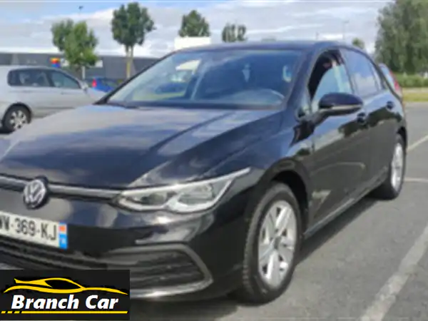 bonjour je mets en vente golf 8 essence 1,5 tsi année 2021 full option ecran multimédia 10 pouces