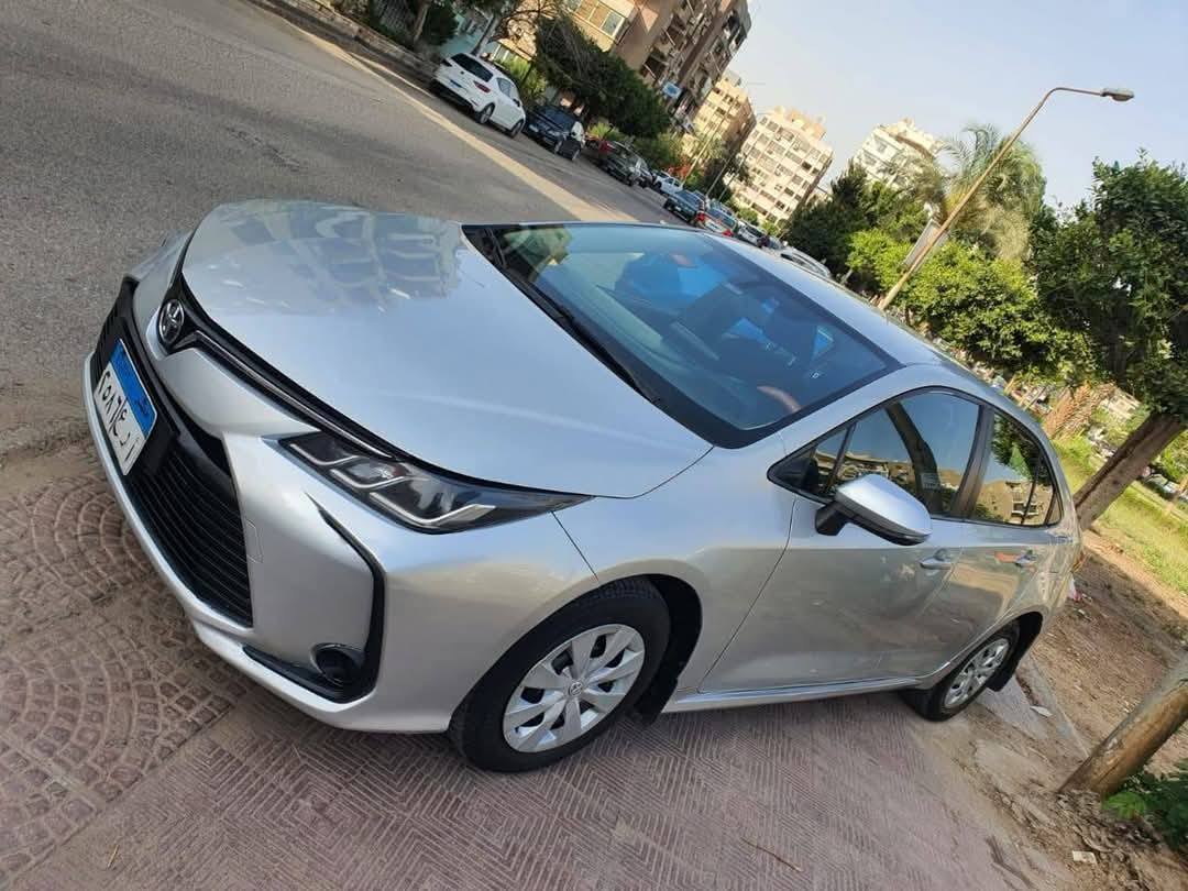 ايجار تويوتا كورولا من تورزم تورز