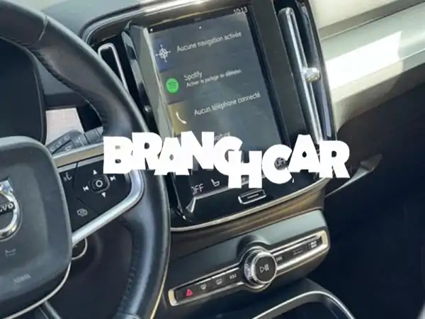 فولفو XC40 هايبرد 2020 بفتحة سقف | عرض خاص لا يفوت (-20,000 درهم!)