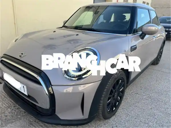 MINI ONE أوتوماتيك 2022: قيادة استثنائية بـ 33 ألف كم فقط!...