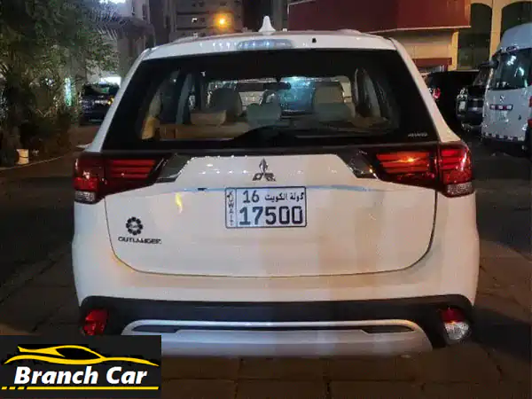 ميتسوبيشي اوتلاندر 2019 بيضاء | SUV عائلية 4 سلندر بحالة ممتازة 89,000 كم | بسعر 2750 د.ك.