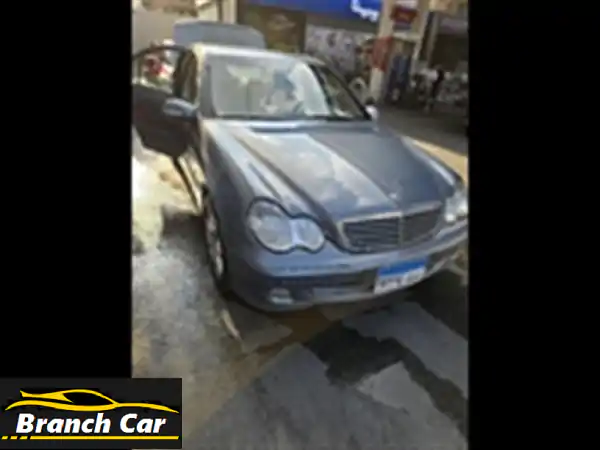 امتلك أيقونة الفخامة الألمانية: مرسيدس C180 Kompressor...