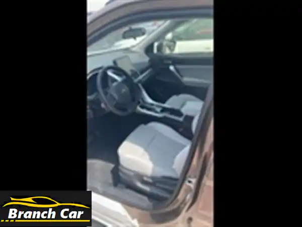 ميتسوبيشي اكليبس كروس 2025: جديدة 0 كم، مواصفات خليجية حصرية، اللون البرونزي المميز - مباشر من المالك!