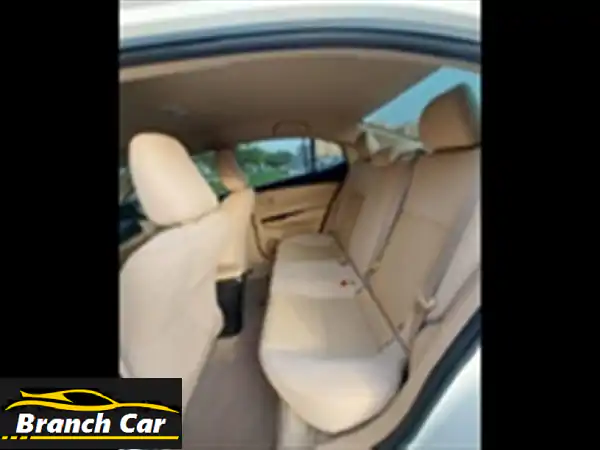 فرصة ذهبية في دبي: تويوتا ياريس 2022 بحالة ممتازة! اقتصادية، عملية، ومجهزة بالكامل.