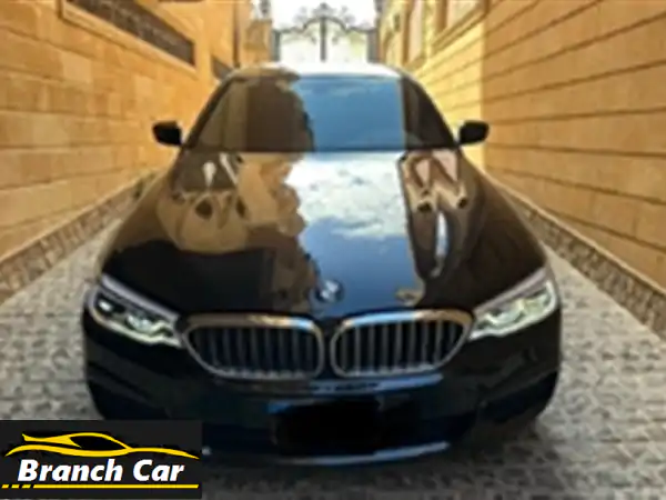 للبيع: BMW 530i 2019 فابريكة بالكامل - فخامة، أمان، أداء...