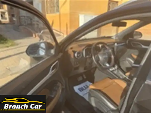 فرصة ذهبية: MG ZS 2022 Comfort (فئة ثانية) فابريكة بالكامل - صيانة توكيل - التجمع، القاهرة الجديدة