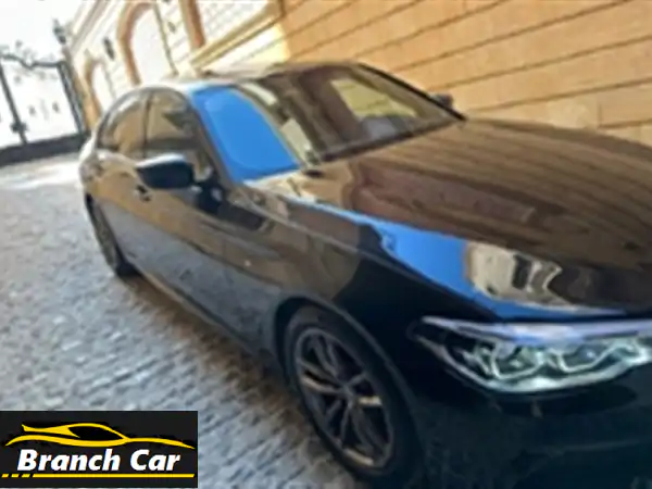 للبيع: BMW 530i 2019 فابريكة بالكامل - فخامة، أمان، أداء لا مثيل له!