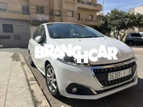 بيجو 208 موديل 2018 ديزل: الأناقة، الكفاءة،...