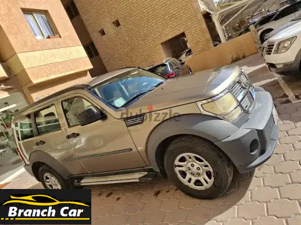 دودج نيترو 2007 (بني) - مالك واحد وعناية فائقة - SUV جاهزة لمغامرتك التالية!