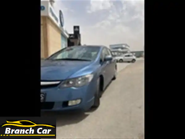 امتلك هوندا سيفيك التجمع الخامس: حالة استثنائية، صيانة كاملة، ومواصفات عصرية - جاهزة للانطلاق!