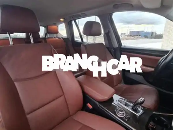 BMW X3 ديزل 2011 أوتوماتيكية: فخامة X-Drive بطلاء المصنع وحالة كالجديدة في بن جرير!