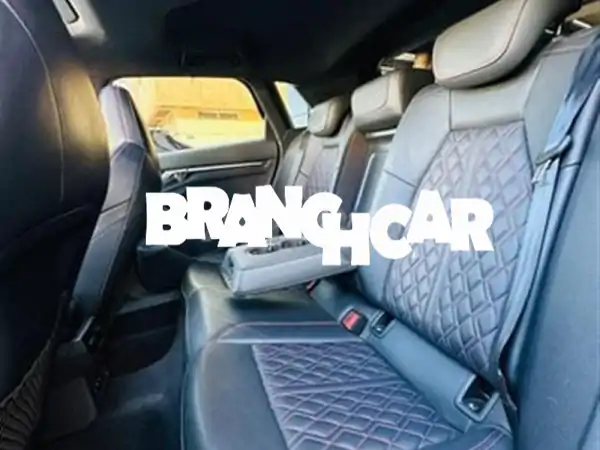 أودي S3 2021 بنزين أوتوماتيك | قوة وأناقة بكربون كامل - متوفرة بالدار البيضاء