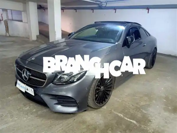 فخامة وأداء لا يضاهى: مرسيدس بنز E كوبيه 220 d AMG Line...