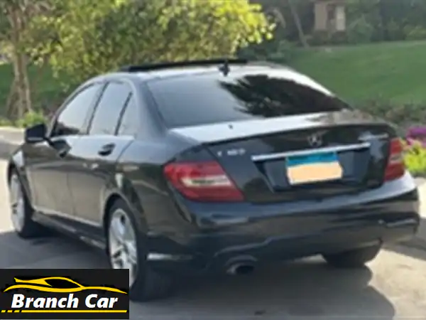 مرسيدس C180 موديل 2010 AMG بانوراما: فخامة وأداء لا يُضاهى بانتظارك!