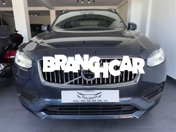 فولفو XC90 D5 ديزل 2021 Momentum: فخامة، قوة، وأمان مع YAN DRIVE!