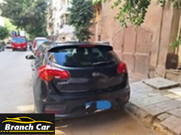 امتلك كيا سيد 2019 فابريكا: بحالة الزيرو، استخدام ممتاز...