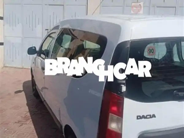 Dacia Dokker 2016 للبيع: شريكك العملي والموثوق | فان عائلي 5 أبواب - حالة ممتازة