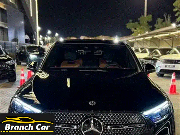 امتلك الآن: مرسيدس-بنز GLC 300 2023 زيرو | فخامة AMG، دفع رباعي، أمان وتقنية لا تُضاهى | أسود ملكي
