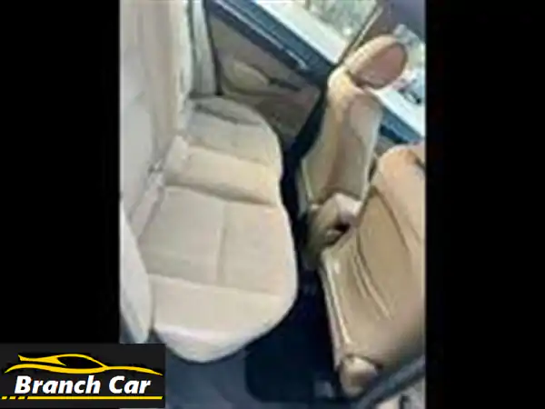 هوندا سيفيك 2008 للبيع: فابريكة دواخل، صيانة الفطيم، جاهزة للطريق! (162 ألف كم)