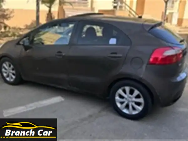 كيا ريو 2013 هاتشباك | فرصة لا تفوت! فتحة سقف، حالة ممتازة، بطارية جديدة