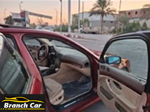 امتلك الأسطورة: BMW 525i E39 2001 - فخامة الأداء ودبل فانويس كاملة الكماليات للبيع