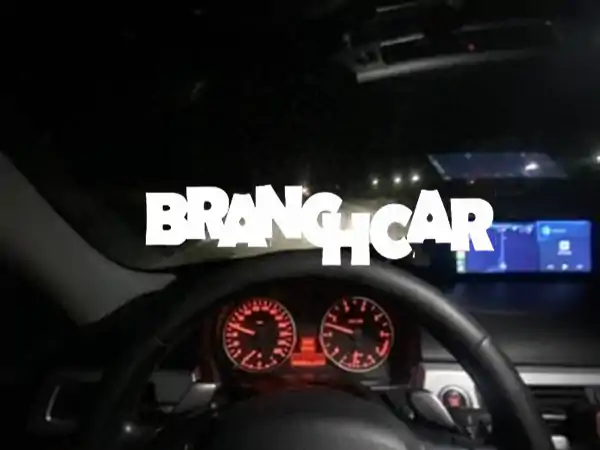 فرصة ذهبية! BMW E90 320i موديل 2005 للبيع بالمغرب | محرك جديد وفول أوبشن بسعر مغري