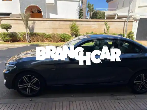 فرصة استثنائية: BMW 220d كوبيه سبورت 2018 - يد أولى، أداء رياضي فاخر واقتصادية!