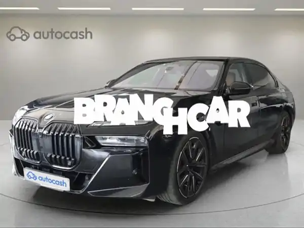 BMW الفئة السابعة pack M قابلة للتمويل من طرف الخواص