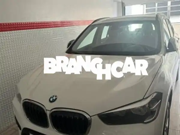 مركبة BMW x12017 في حالة جيدة جدا