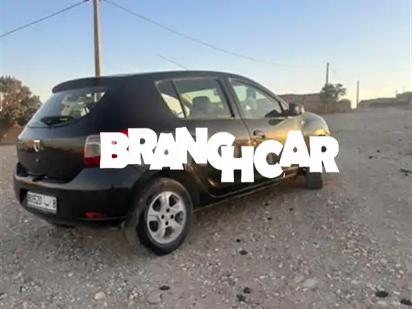 داسيا سانديرو بحالة جيدة