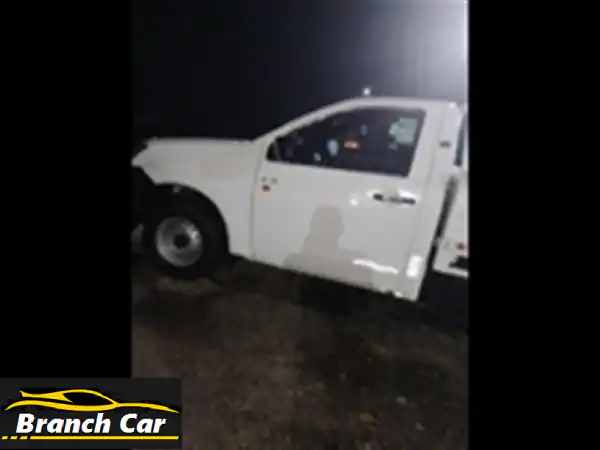 ايسوزو دي ماكس 2015 للبيع: بيك أب ديماكس بحالة ممتازة | قوة، أمان، وراحة متكاملة