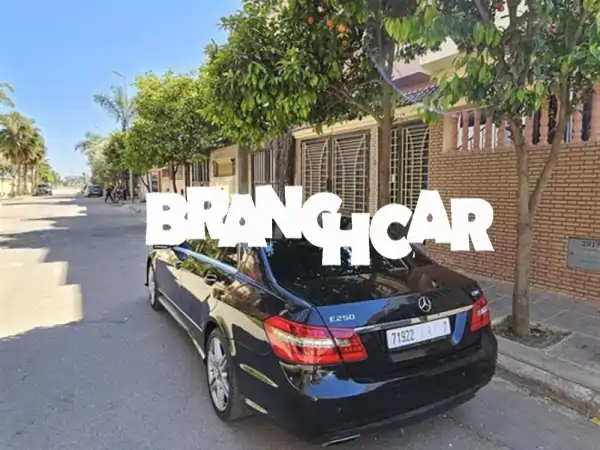 للبيع: مرسيدس E 250 CDI أفانتجارد AMG موديل 2012 - فخامة، أداء، ومواصفات كاملة!