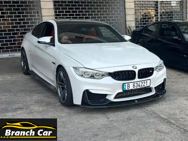 BMW M4 2015 بيضاء DCT | أداء استثنائي | 98 ألف كم | كارفكس نظيف...